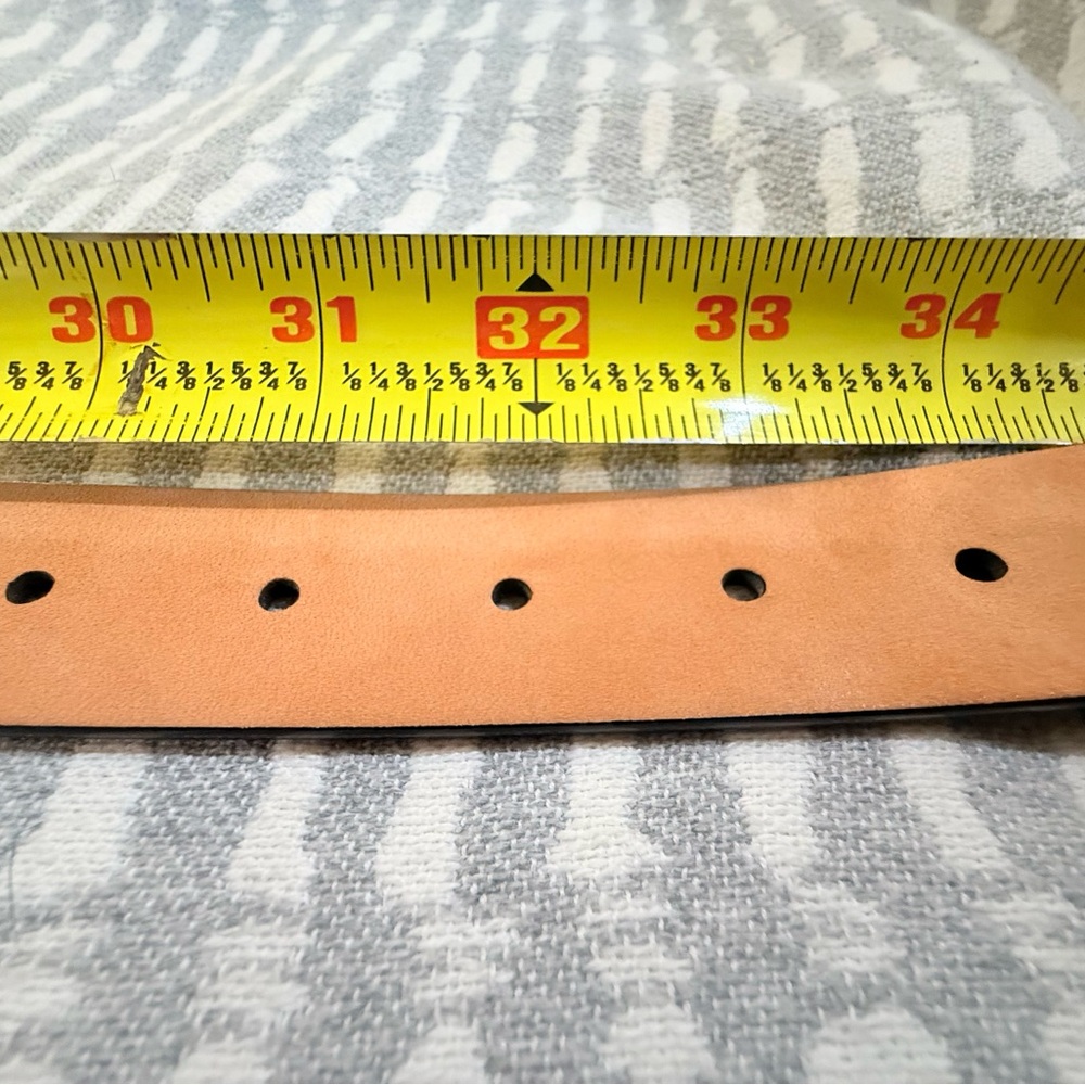 Louis Vuitton - LV Logo Unisex Belt - Matte Black - 32in - Great Cond- AUTHENTIC - Picture 4 of 6